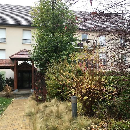 Appartement Proche De Disney Et Val D Europe Шеси Екстериор снимка
