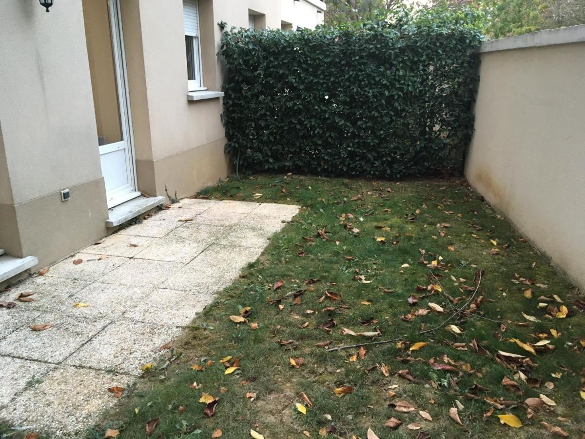 Appartement Proche De Disney Et Val D Europe Шеси Екстериор снимка