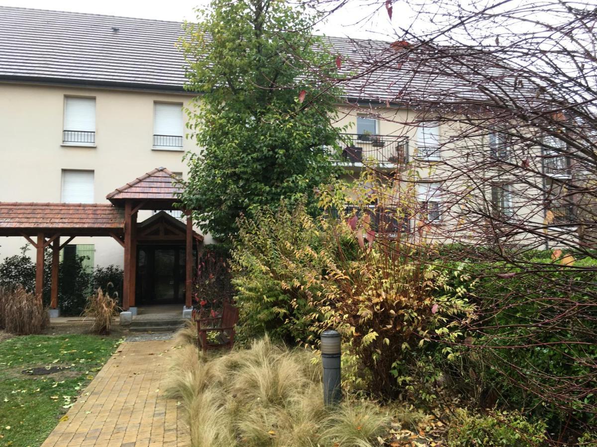 Appartement Proche De Disney Et Val D Europe Шеси Екстериор снимка